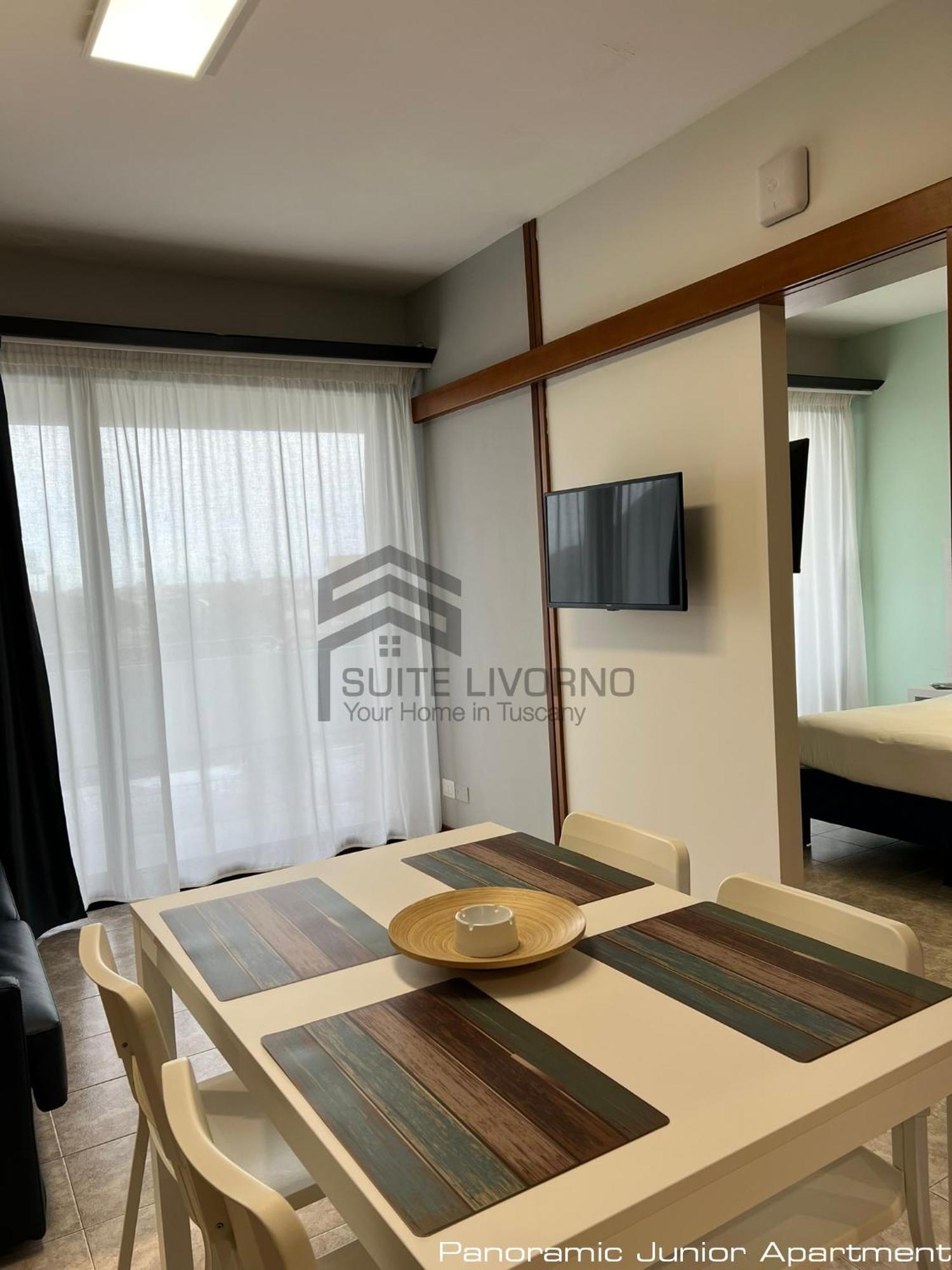 Suites Marilia Apartments Pool Side - Suite Livorno Holiday Home Group Bagian luar foto