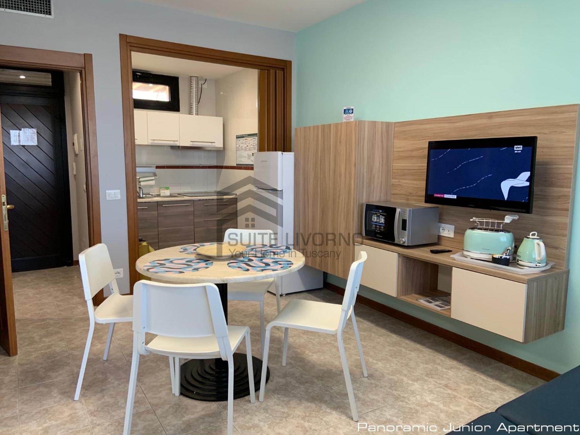 Suites Marilia Apartments Pool Side - Suite Livorno Holiday Home Group Bagian luar foto