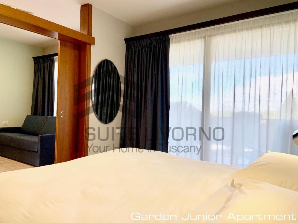 Suites Marilia Apartments Pool Side - Suite Livorno Holiday Home Group Bagian luar foto