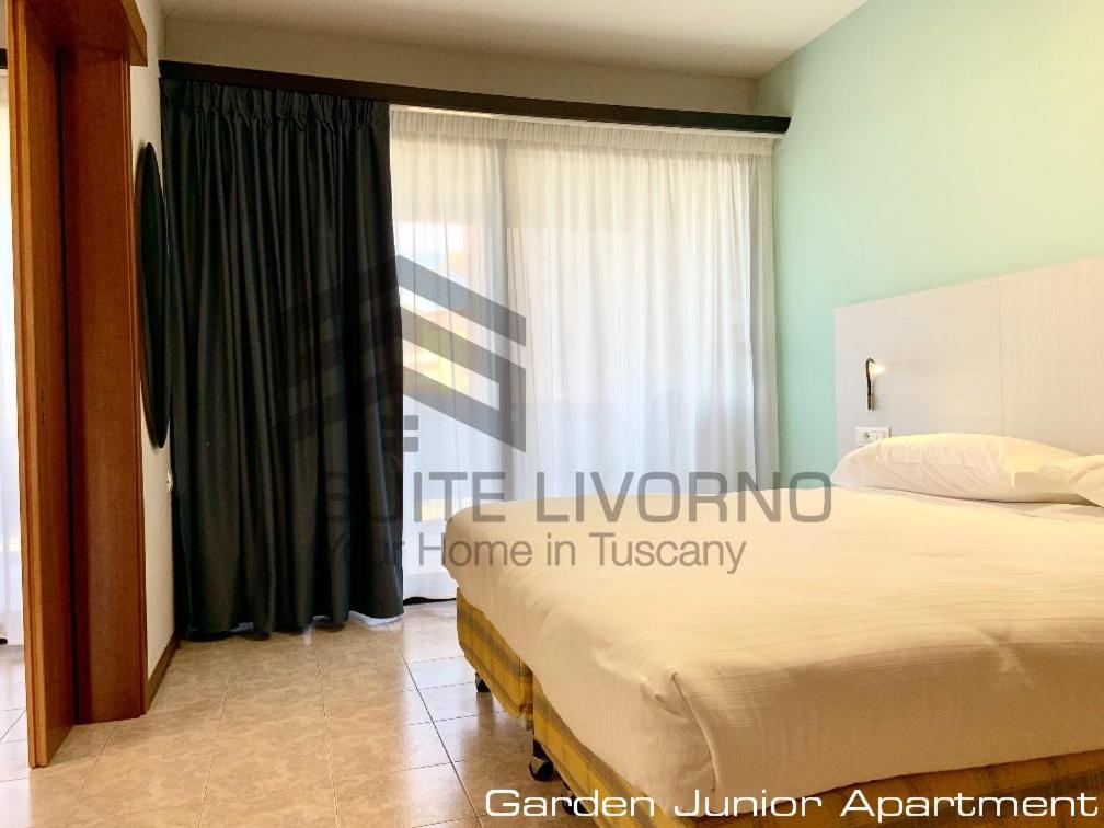 Suites Marilia Apartments Pool Side - Suite Livorno Holiday Home Group Bagian luar foto