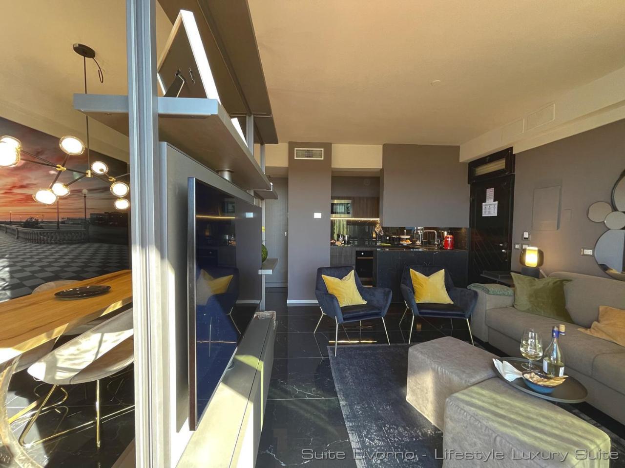 Suites Marilia Apartments Pool Side - Suite Livorno Holiday Home Group Bagian luar foto