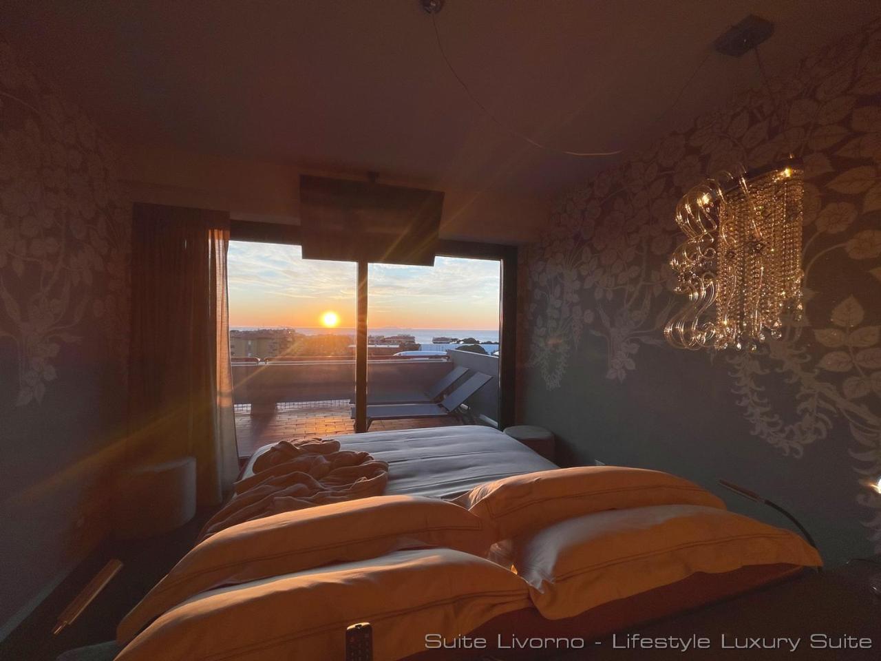 Suites Marilia Apartments Pool Side - Suite Livorno Holiday Home Group Bagian luar foto